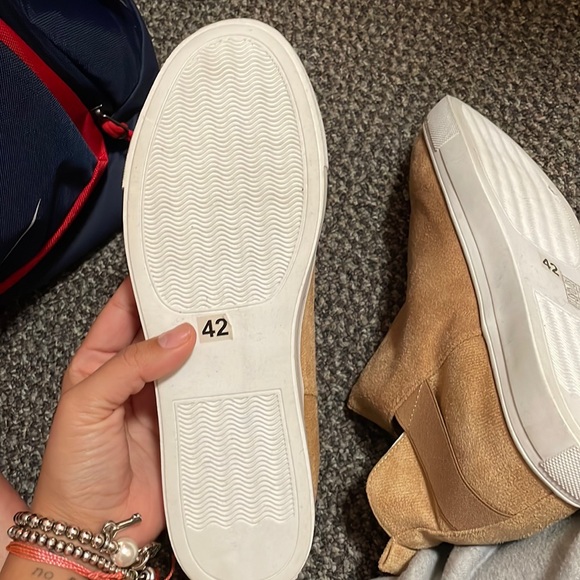 Brand new booties! - Picture 3 of 4